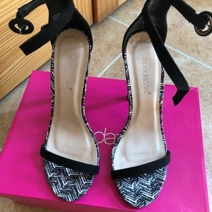 Sandals, dress, black with white accents